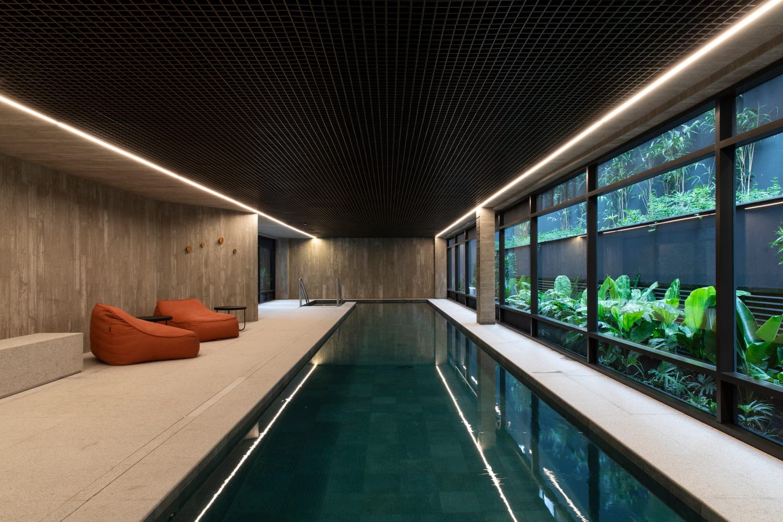 Leopoldo 1201, piscina coberta